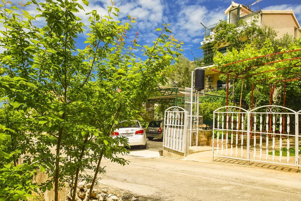 ז'אבוריץ' Apartments Zoricic מראה חיצוני תמונה